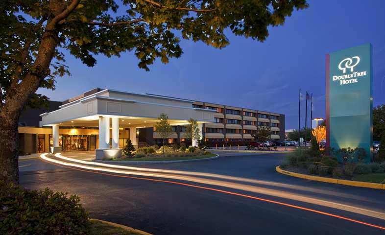 Doubletree By Hilton Boston/Westborough Hotel Exterior foto