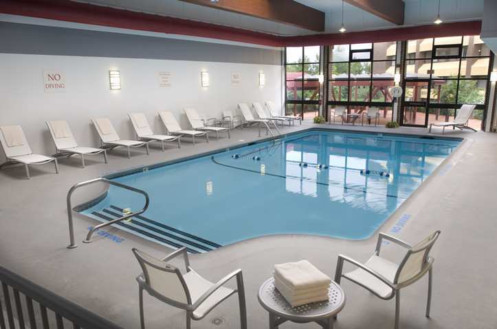 Doubletree By Hilton Boston/Westborough Hotel Exterior foto